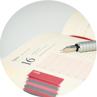 手帳とボールペン